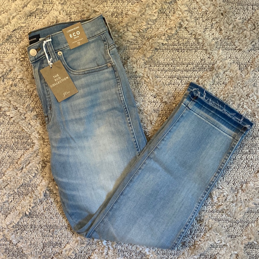 J. Crew vintage straight jeans - size 28.